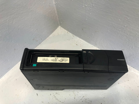 Range Rover L322 CD Changer 6 Disc 65.12-6 913 389 2002 to 2005