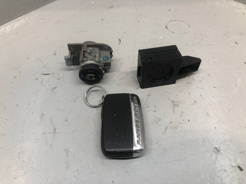 Range Rover Evoque Key Remote and Blade with Door Lock 2011 to 2015 L03066