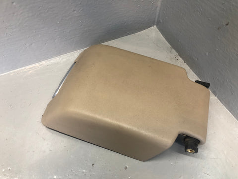 Discovery 4 Armrest Centre Console Almond Leather Land Rover 2009 to 2016 K18066