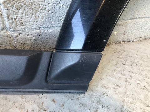 Discovery 4 Door Arch Trim Near Side Rear Sumatra Black Land Rover