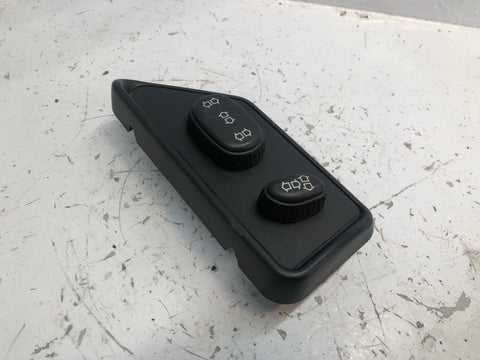Discovery 2 Electric Seat Switch Near Side Front Land Rover 1998 to 2004