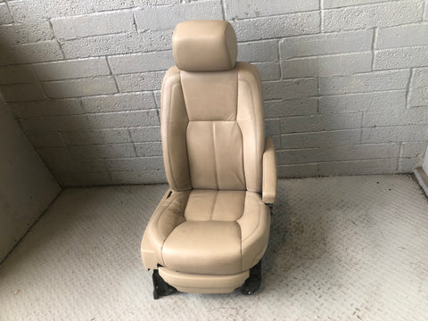 Discovery 4 Seats Leather Electric x 5 in Almond Land Rover 2009 to 2014 D13086
