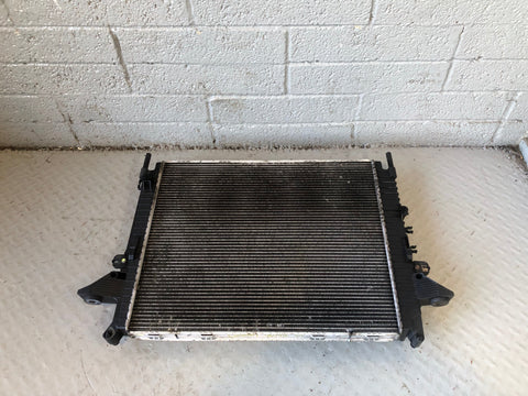 Discovery 3 Radiator Engine Cooling Manual 2.7 TDV6 Land Rover PCC500102