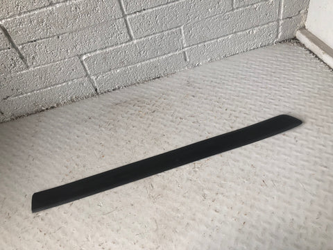 Discovery 3 Door Rubbing Strip Off Side Front 2004 to 2009 Land Rover K17026