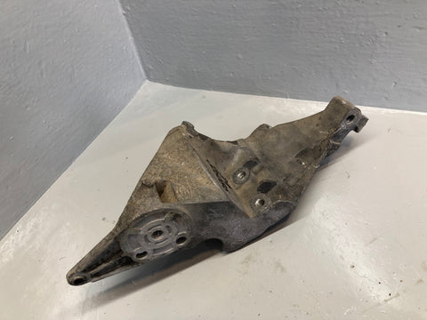 Discovery 4 Alternator Bracket Mount 3.0 TDV6 CPLA-10239-AB Land Rover Gen 1