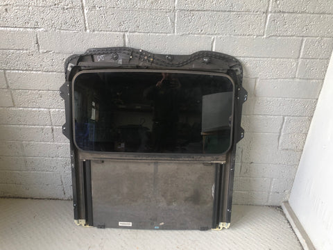 Range Rover Sport Sunroof Complete with Motor and Blind L320 2005 to 2009 D17066