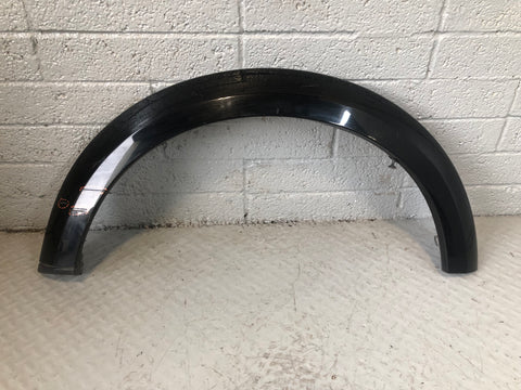Discovery 4 Wheel Arch Trim Front Off Side Santorini Black Land Rover D27056