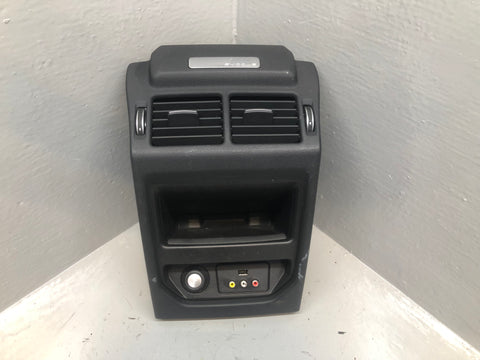 Range Rover Evoque Centre Console Rear Panel with AV Ports and Air Vents L538