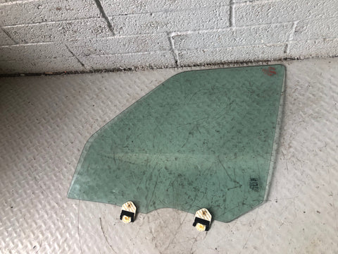 Discovery 4 Window Glass Near Side Front Door Land Rover 2009 to 2016 D03086