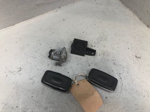 Discovery 4 Key Remotes and Blades with Door Lock Land Rover 2009 to 2014 D03086