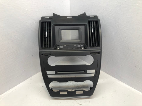 Freelander 2 Centre Dashboard Vent Panel Facelift Land Rover 2011 to 2014 D02106