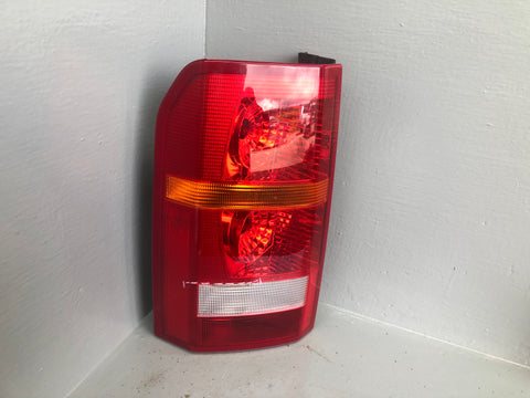 Discovery 3 Tail Light Cluster Near Side Rear XFB000573 2004 to 2009 K02066