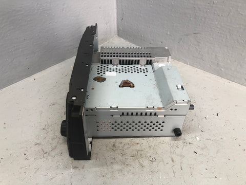 Discovery 3 Radio With CD Player Land Rover VUX500490 2004 to 2009 J12086