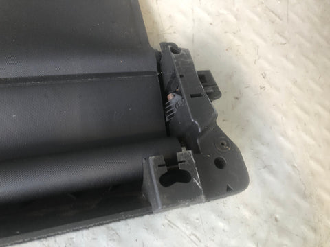 Discovery 4 Load Cover Parcel Shelf Retractable Black Land Rover 2009 to 2016