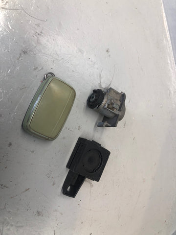 Freelander 2 Lock Set Keys Door Lock Land Rover 2006 to 2015 L05086