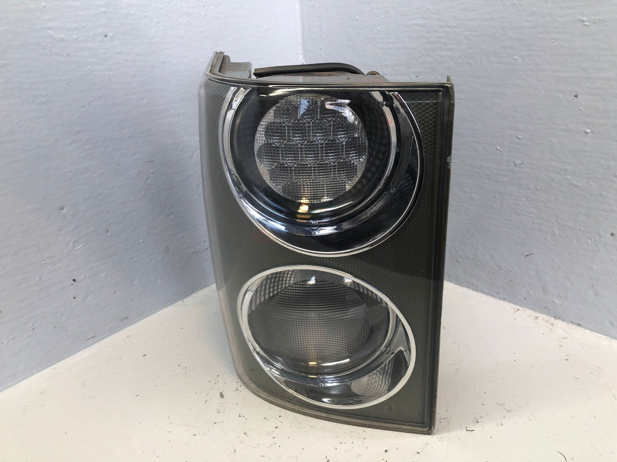 Range Rover L322 Tail Near Side Rear Light Facelift Clear 2006 to 2009 D21106