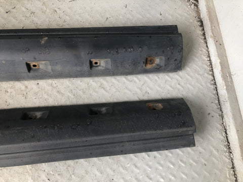 Discovery 3 or 4 Sill Trim Cover Protector Pair Land Rover 2004 to 2014 D27056