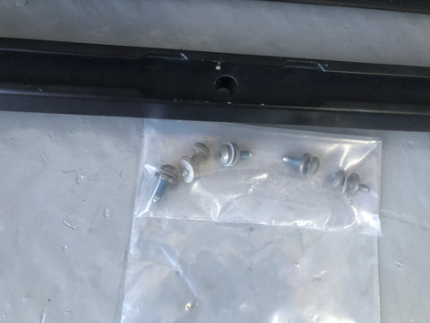 Discovery 4 Roof Rails Three Quarter Length Roof Bars Land Rover L10076
