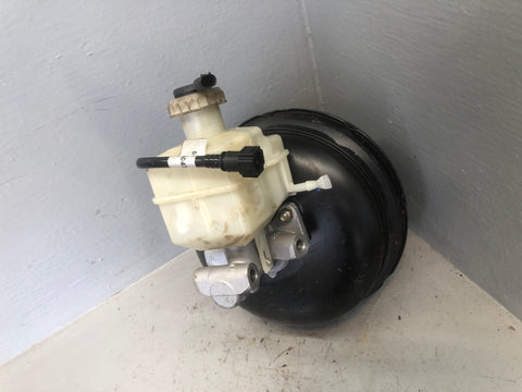 Discovery 3 Brake Servo Master Cylinder Auto Land Rover SJG500042 2004 to 2009