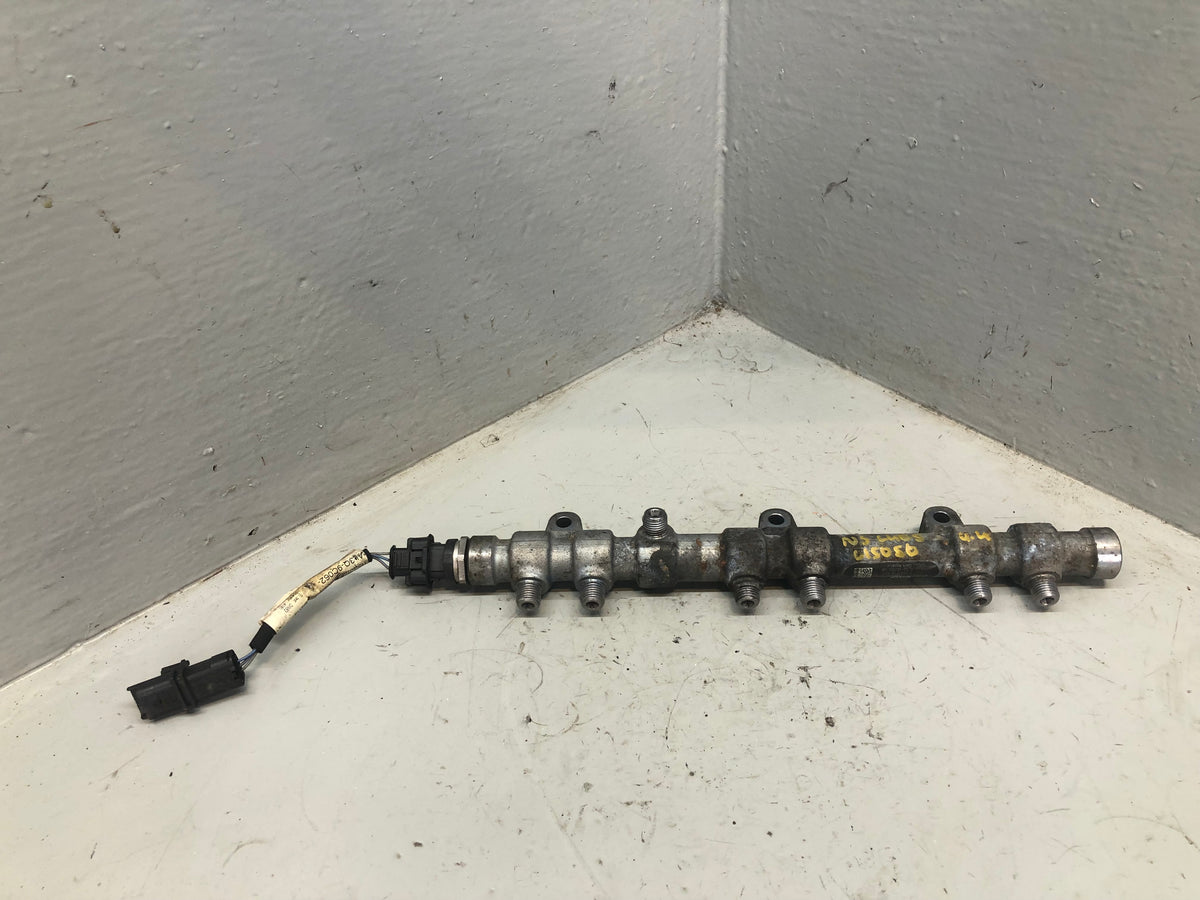 Range Rover L405 4.4 SDV8 Fuel Rail AL3Q-9D280-GB Near Side Left 2013 to 2017