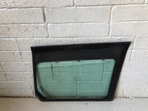 Discovery 3 Window Glass Quarter Near Side Rear Land Rover 2004 to 2009 Clear