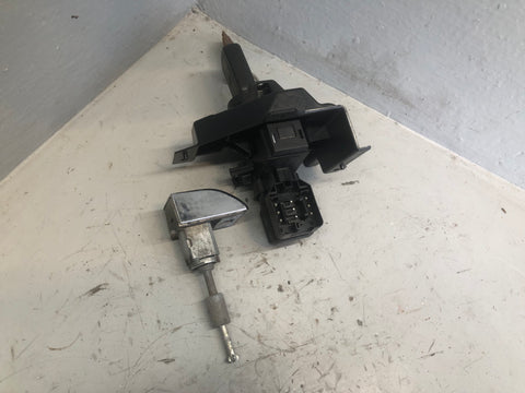 Range Rover L322 Ignition Barrel with Key Lock Set 3.6 TDV8 2006 to 2009 D01076