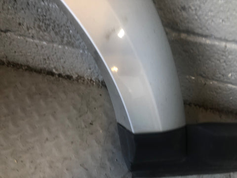 Discovery 4 Door Wheel Arch Trim Off Side Rear Zermatt Silver Land Rover