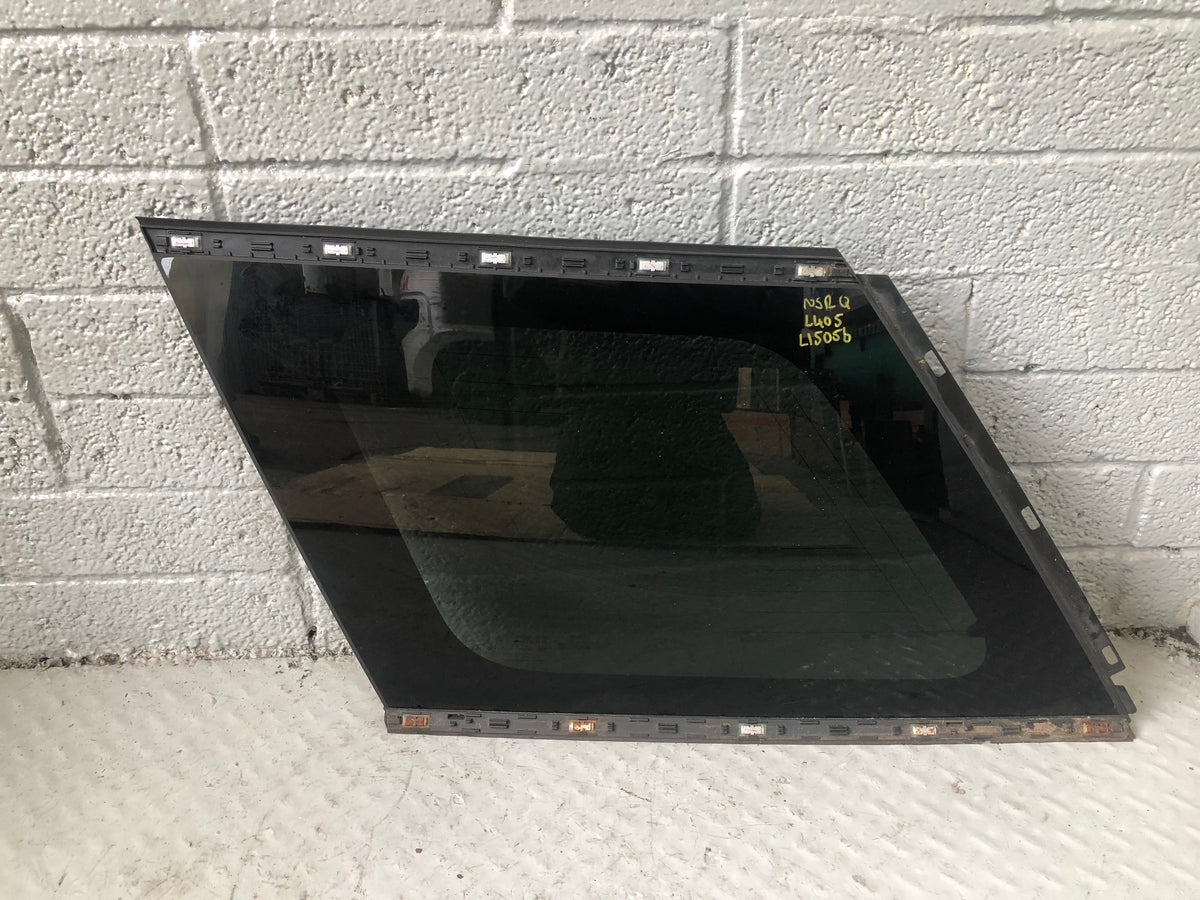 Range Rover L405 Glass Near Side Rear Quarter Panel Window 2013 to 2017