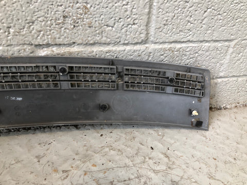 Range Rover L322 Bonnet Grill Under Windscreen 2002 to 2013 D26086