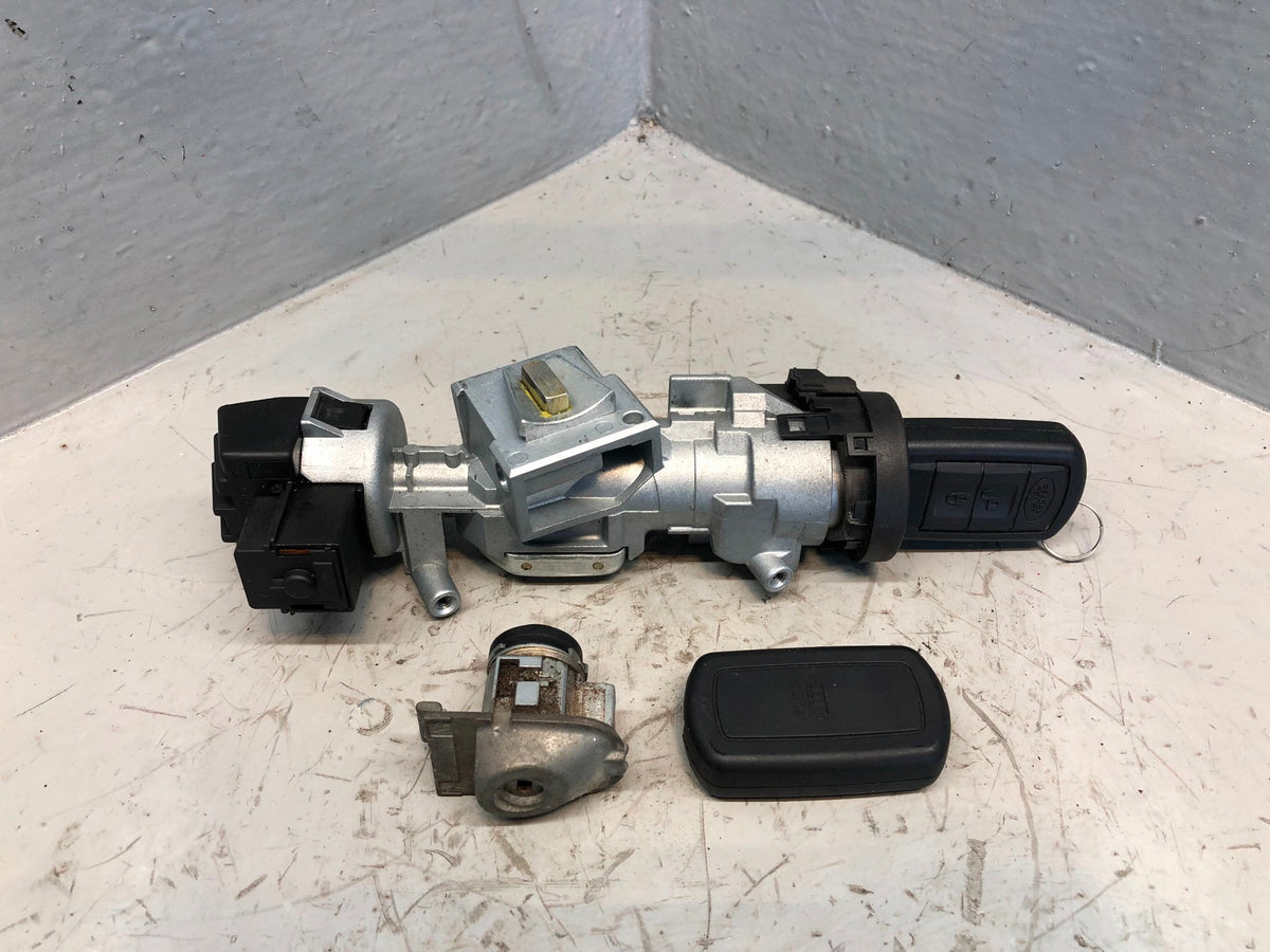 Discovery 3 Lock Set Ignition Barrel Lock with 2 x Keys Fob Land Rover K28115