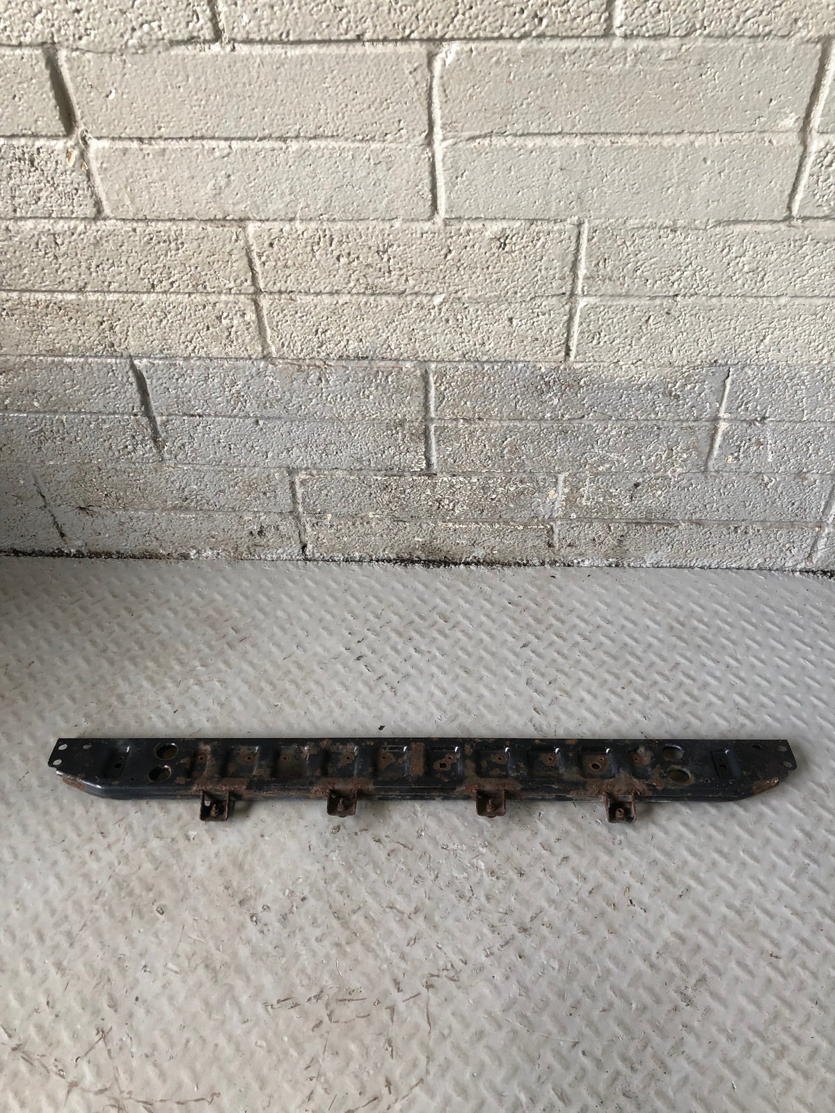 Discovery Sport Radiator Support Lower Front L550 Land Rover 2014 to 2019