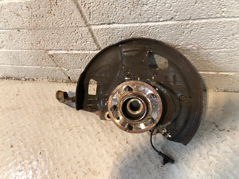Discovery 4 Hub Off Side Front with ABS Sensor Land Rover 2009 to 2016 L120112