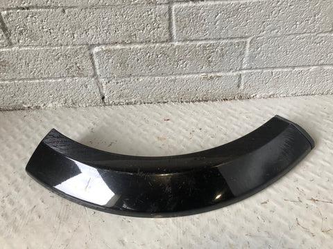 Discovery 4 Arch Trim Off Side Rear Quarter Santorini Black 2009 to 2016