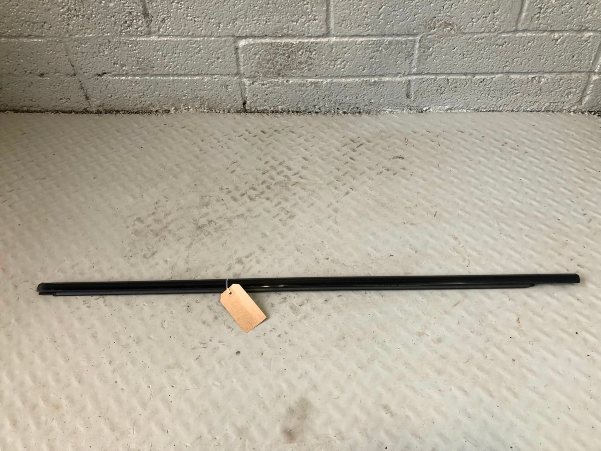 Range Rover Evoque External Window Seal Weather Strip Near Side 3 Door L538