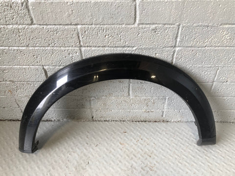 Discovery 4 Wheel Arch Trim Front Near Side Santorini Black Land Rover