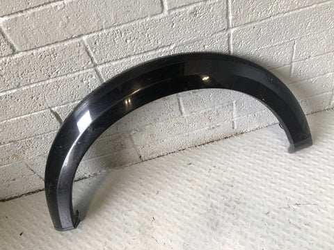 Discovery 4 Wheel Arch Trim Front Near Side Santorini Black Land Rover