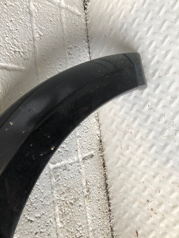 Discovery 4 Wheel Arch Trim Front Near Side Santorini Black Land Rover