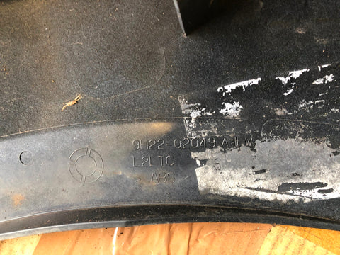 Discovery 4 Wheel Arch Trim Front Near Side Santorini Black Land Rover