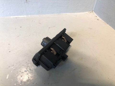 Freelander 2 Headlight Switch HSE 6G9N-13A024-JE Land Rover 2006 to 2011