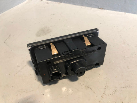 Freelander 2 Headlight Switch HSE 6G9N-13A024-JE Land Rover 2006 to 2011