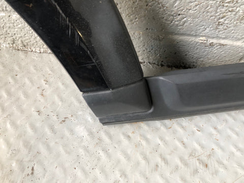 Discovery 4 Door Wheel Arch Trim Off Side Rear Santorini Black Land Rover