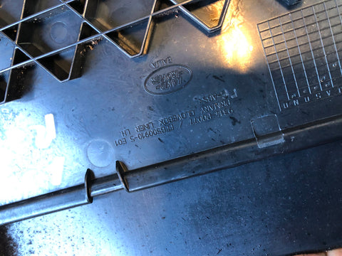 Range Rover L322 Glove Box Lower In Ivory FFB500910 2009 to 2012 R27115