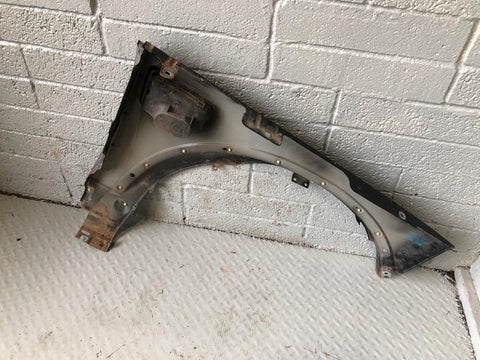 Discovery 4 Front Wing Near Side Santorini Black LRC 820 2009 to 2016 K30075