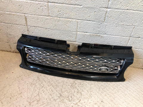 Range Rover Sport Front Grille Facelift in Black and Silver L320 2009 to 2013