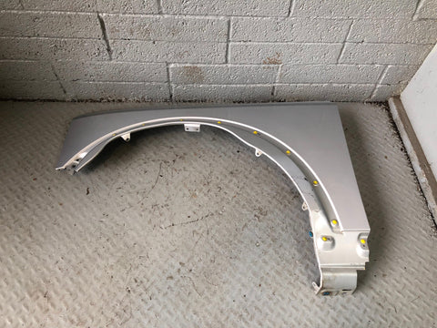 Discovery 3 Wing Near Side Front Zambesi Silver Land Rover 2004 to 2009 D17036