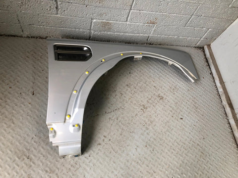 Discovery 3 Wing Off Side Front Zambesi Silver Land Rover 2004 to 2009 D17036