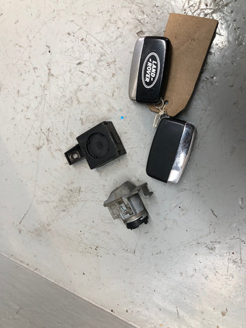 Discovery 4 Key Remotes and Blades with Door Lock Land Rover 2009 to 2014 L17036