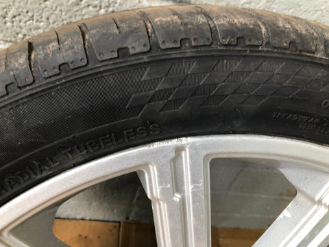 Discovery 4 Alloy Wheels and Tyres 275/40ZR20 Set of x 4 Land Rover L17036