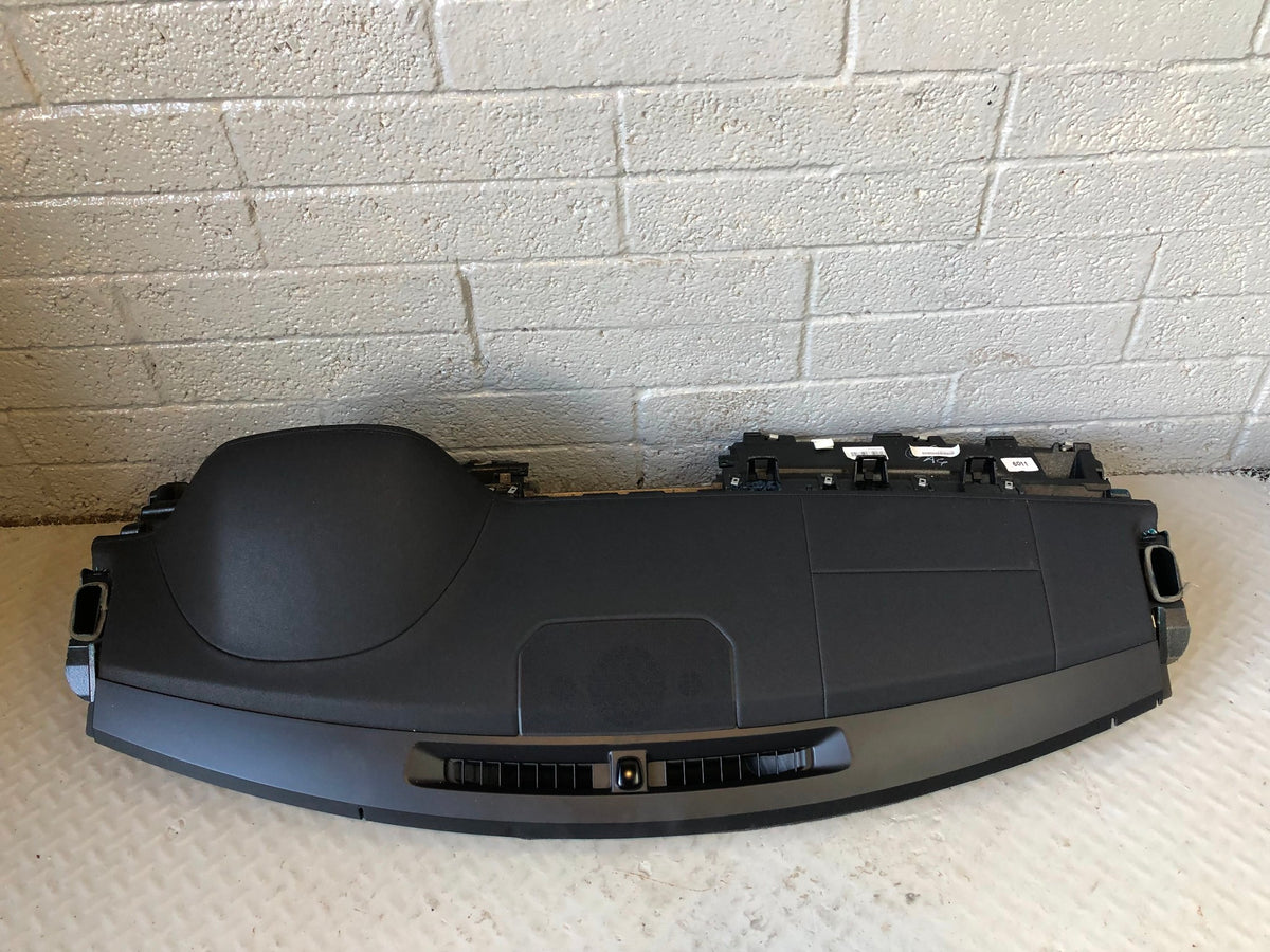 Range Rover Evoque Dashboard with Passenger Airbag Black 2011 to 2015 L27105