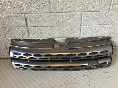 Range Rover Evoque Front Grille in Silver L538 2011 to 2015 L27105